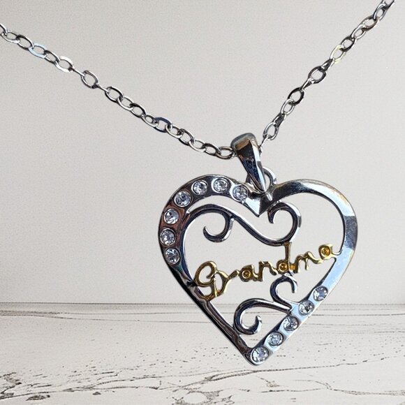 FAC Grandma Heart Silver Tone 18" Necklace NWT - Picture 2 of 7